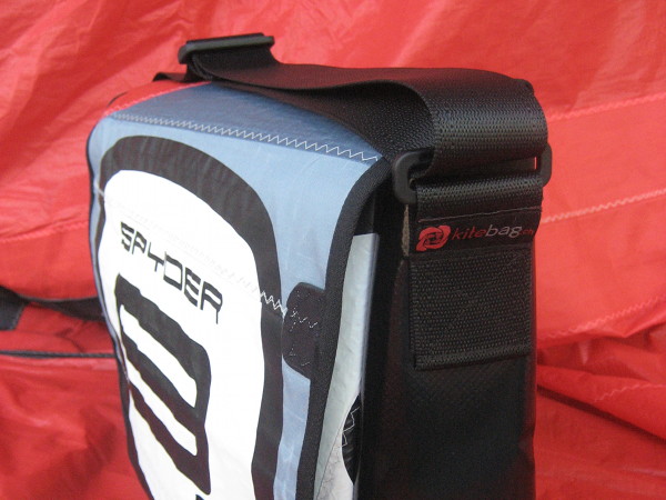 kitebag messenger 012